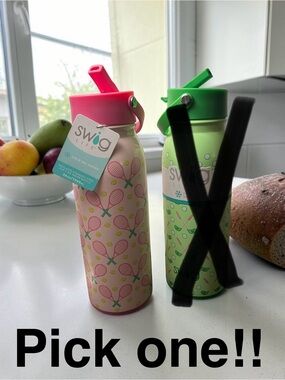Swig Life Insulated Water Bottle with Golf or Tennis Pattern - Pick One!